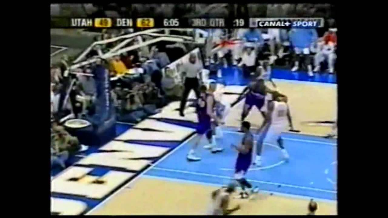 Marcus Camby dunks on Greg Ostertag twice in a month