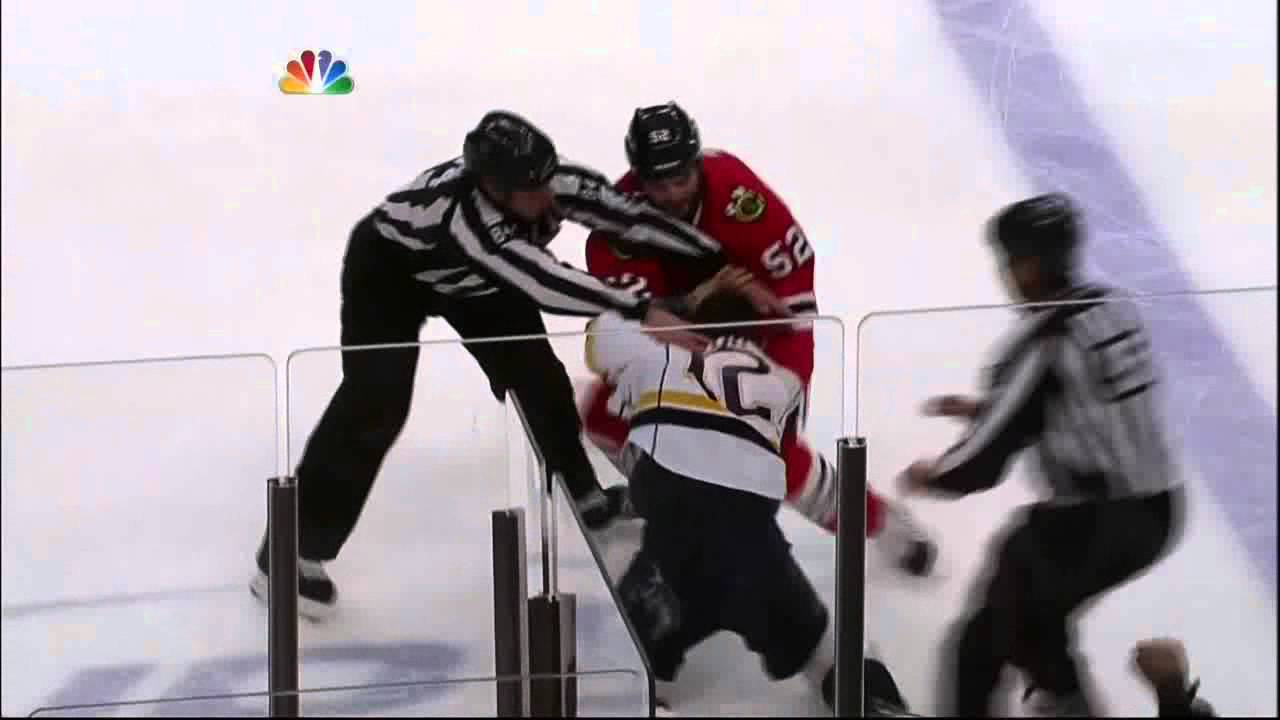 Bollig vs Tootoo fight. Nashville Predators vs Chicago Blackhawks 25 Mar 2012. NHL Hockey