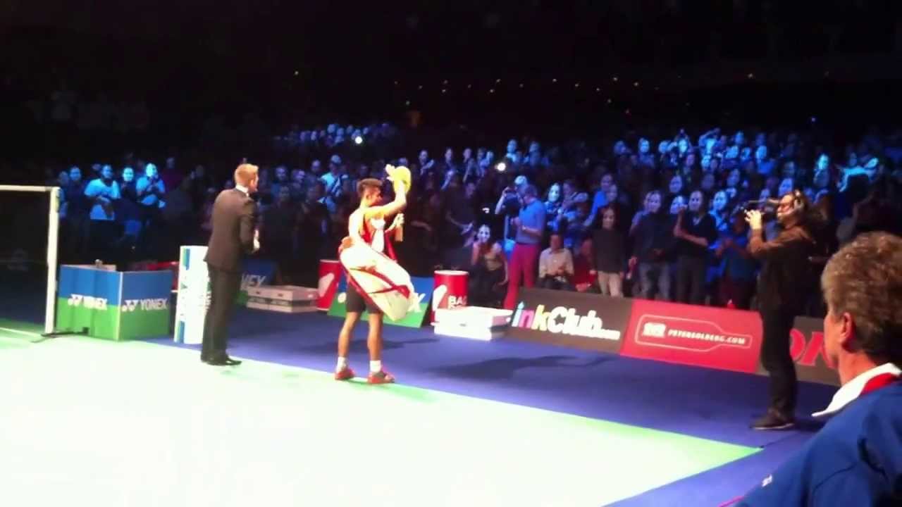 Morten Ankerdal pr&aelig;senterer Peter Gade og Lin Dan (Copenhagen Masters 2012, Falkoner Salen)