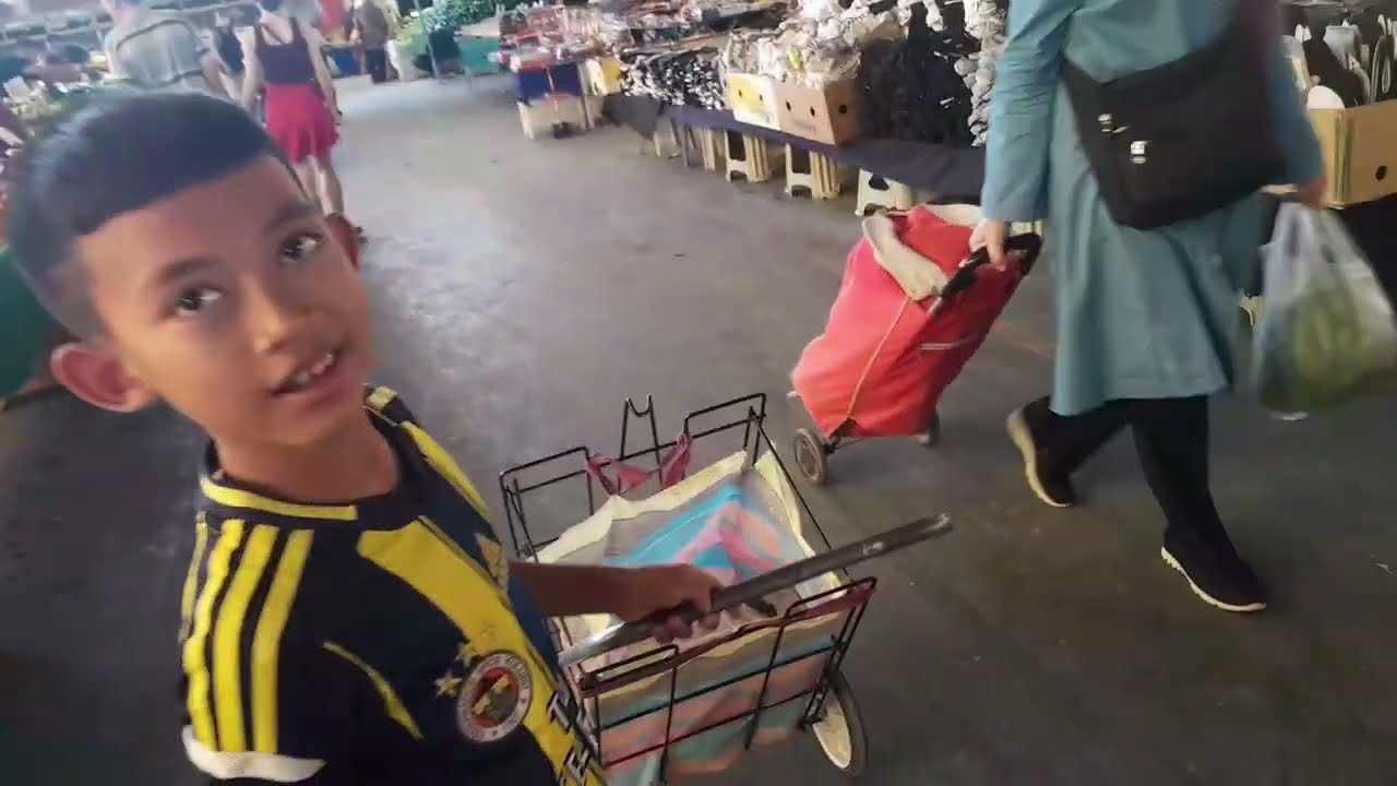 Alışveriş kadınlar için stresi azaltmanın bir yoludur.