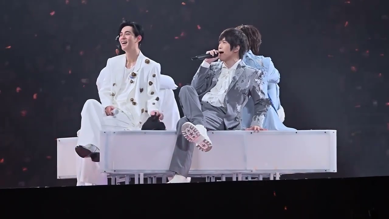F4恒星之城成都演唱会Day1合唱《第一时间》 