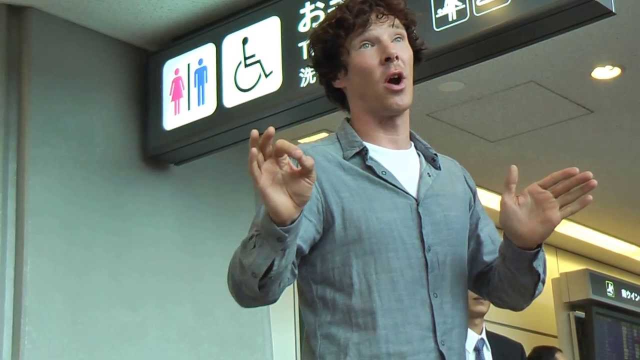 Benedict Cumberbatch arrives in Japan on July 15, 2013