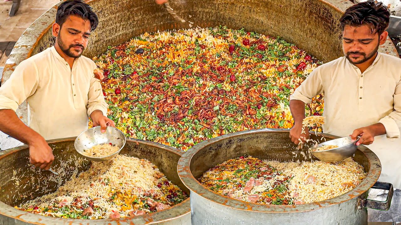 HYDERABAD STREET FOOD - AKRAM BIRYANI - MOST FAMOUS!! l street food