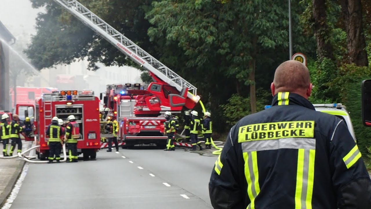 [Großbrand in Lübbecke] Einsatz für die komplette FF Lübbecke//Firma Brennt//#Lübbecke im Einsatz