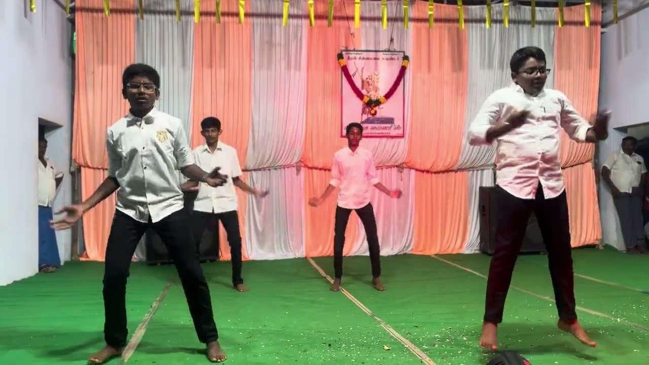Eduku pechu …. Olunga ukkaru… the song by boys When passion turns into power on stage.