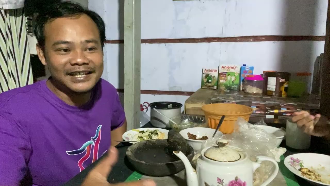 SUASANA DIKAMPUNG SAAT MAKAN SAYUR LOMBOK ISTIMEWA - NIKMATNYA GAK KETULUNGAN