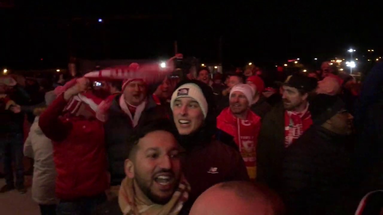 SI SENOR BOBBY FIRMINO SONG | LFC FANS CELEBRATING OUTSIDE THE ALLIANZ | BAYERN MUNICH 1-3 LIVERPOOL