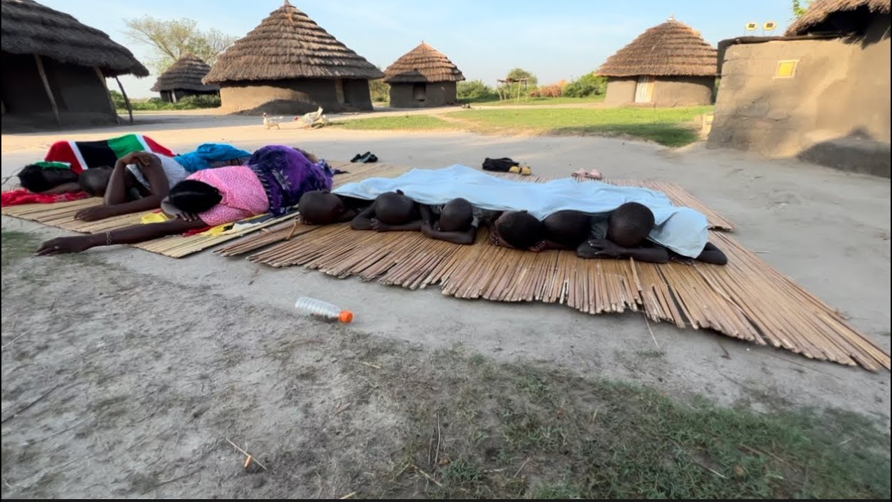 Утро в африканской деревне / Северная Уганда 🇺🇬 #короткоевидео #образжизни