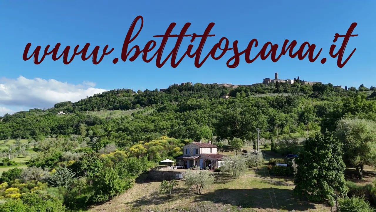 Nella campagna di Siena, antico fienile perfettamente ristrutturato con vista panoramica mozzafiato