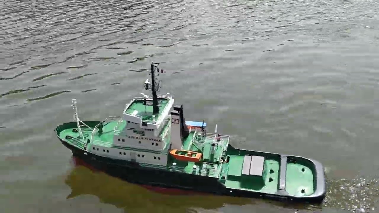Le remorqueur Abeille Flandre de Dominique - Luisant Modélisme Naval (LMN) 2022 RC boat