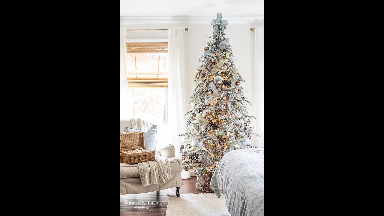 How To Decorate A Flocked Christmas Tree