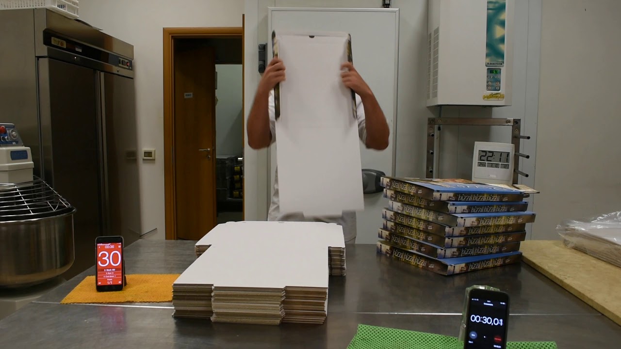 il mio primo GUINNESS WORLD RECORDS!!! pizza box, COMMENTATEEEEEEE!!!!