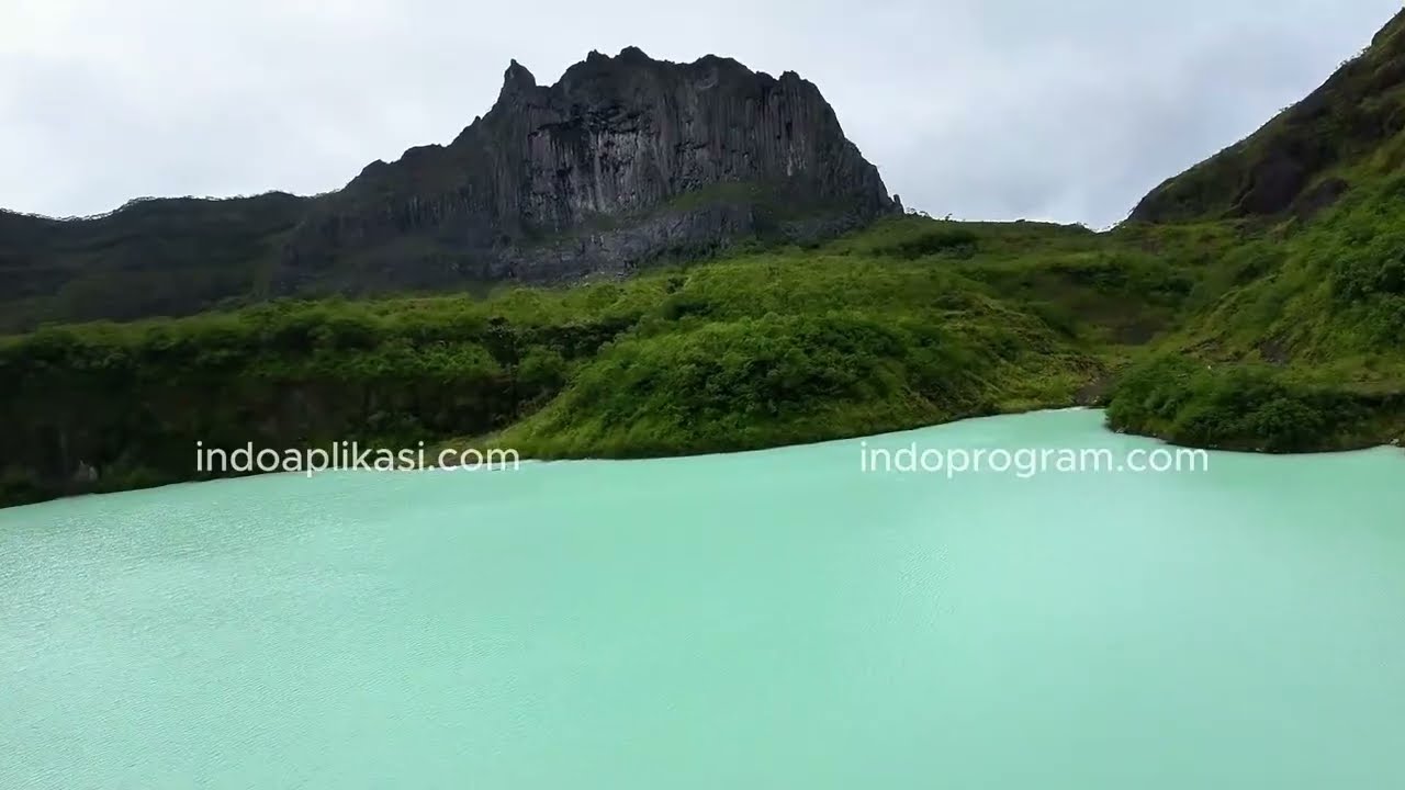 Drone Kawah Gunung Kelud Pemandangan Gunung Yang Indah di Indonesia