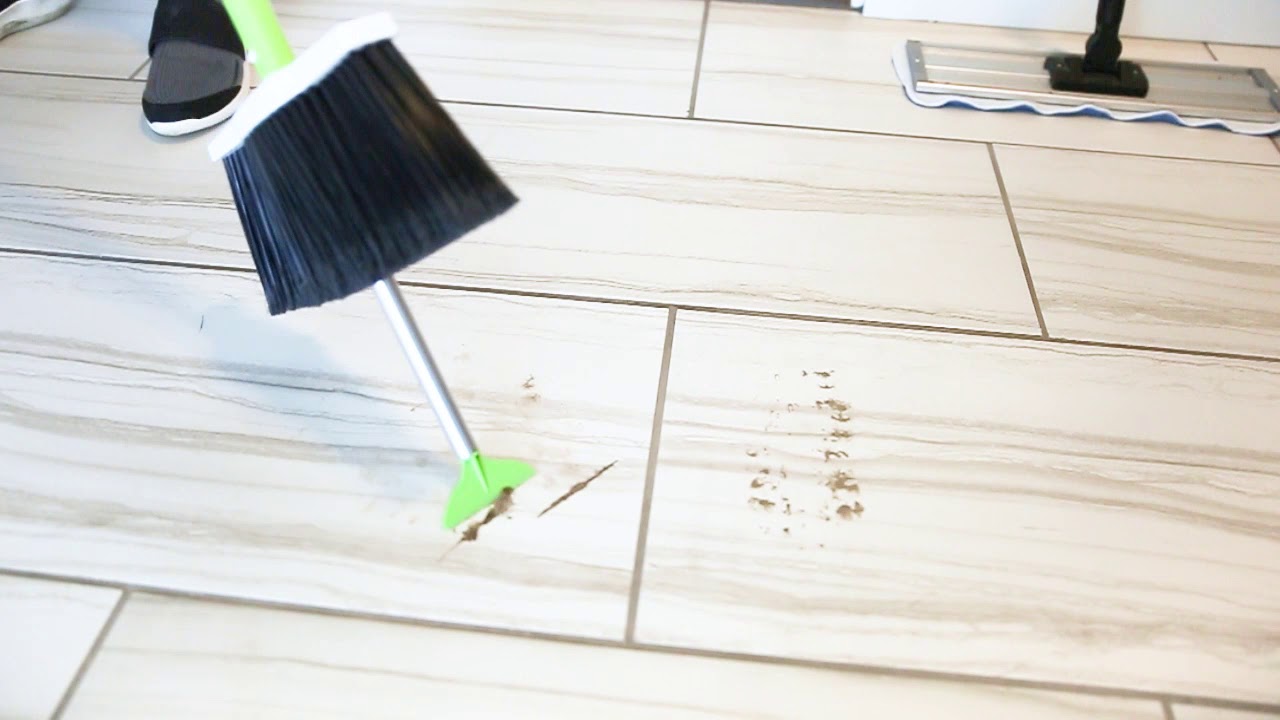 Sweep Easy Broom