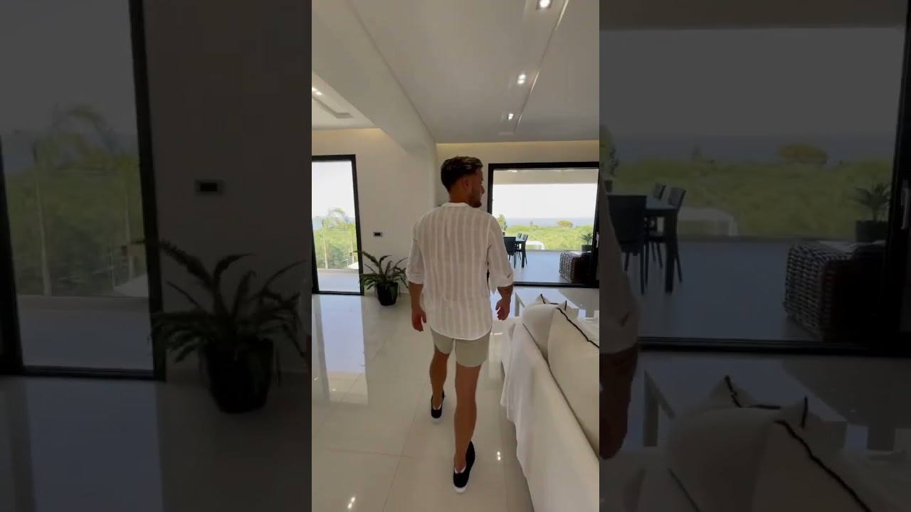 THE BIGGEST PROPERTY IN GREECE😲🔥 #ytshorts #greece #explore #realestate #yt #tour #luxury #villa