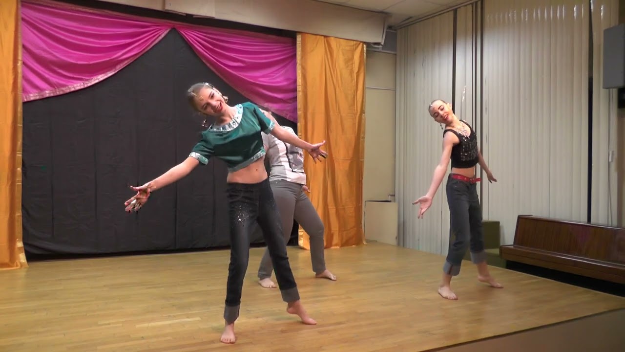 Ho Ja Fully Faltu | Bollywood Dance | Theatre TARANG | Moscow