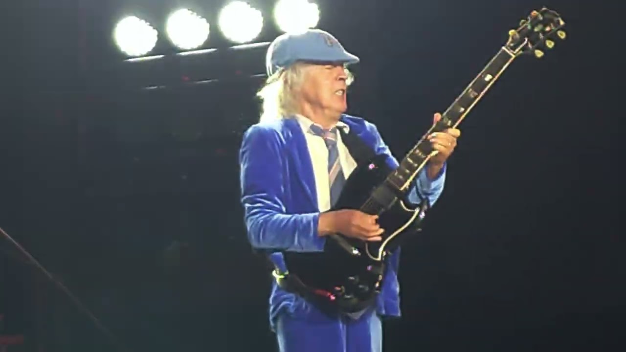 ACDC INTRO SYDNEY 25/11/2025