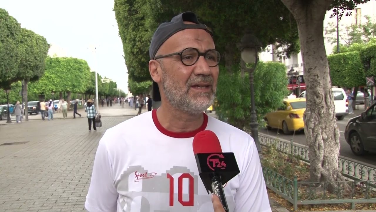 يقيم بفرنسا منذ 23 سنة..قيدوه بالأغلال ورحلوه لأنه ساند فلسطين..كيف سيبدأ حياته الجديدة في تونس؟!