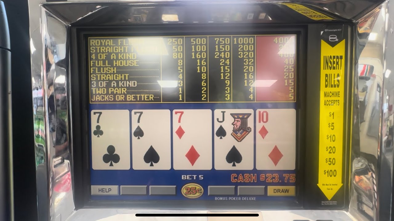 Gambling In A 7 Eleven In Las Vegas!