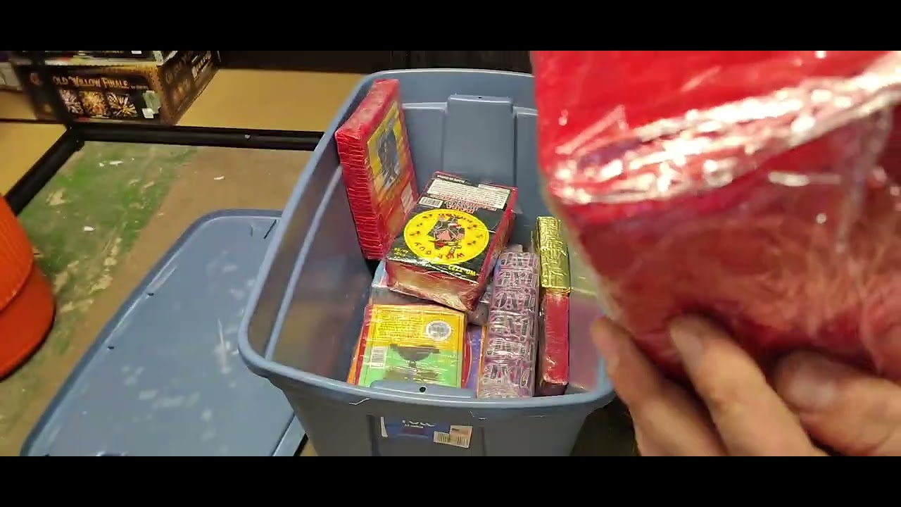 What's in the box! Firecracker brick tour!