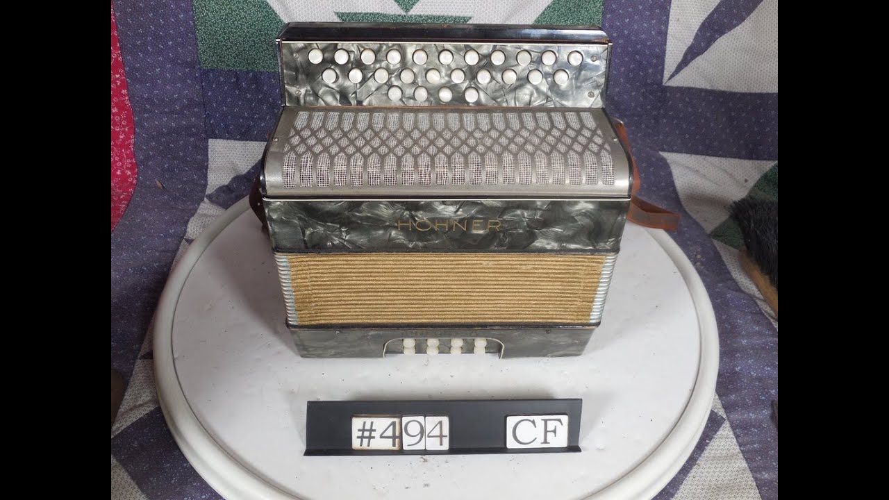 Hohner Preciosa accordion in CF #494 (sold)