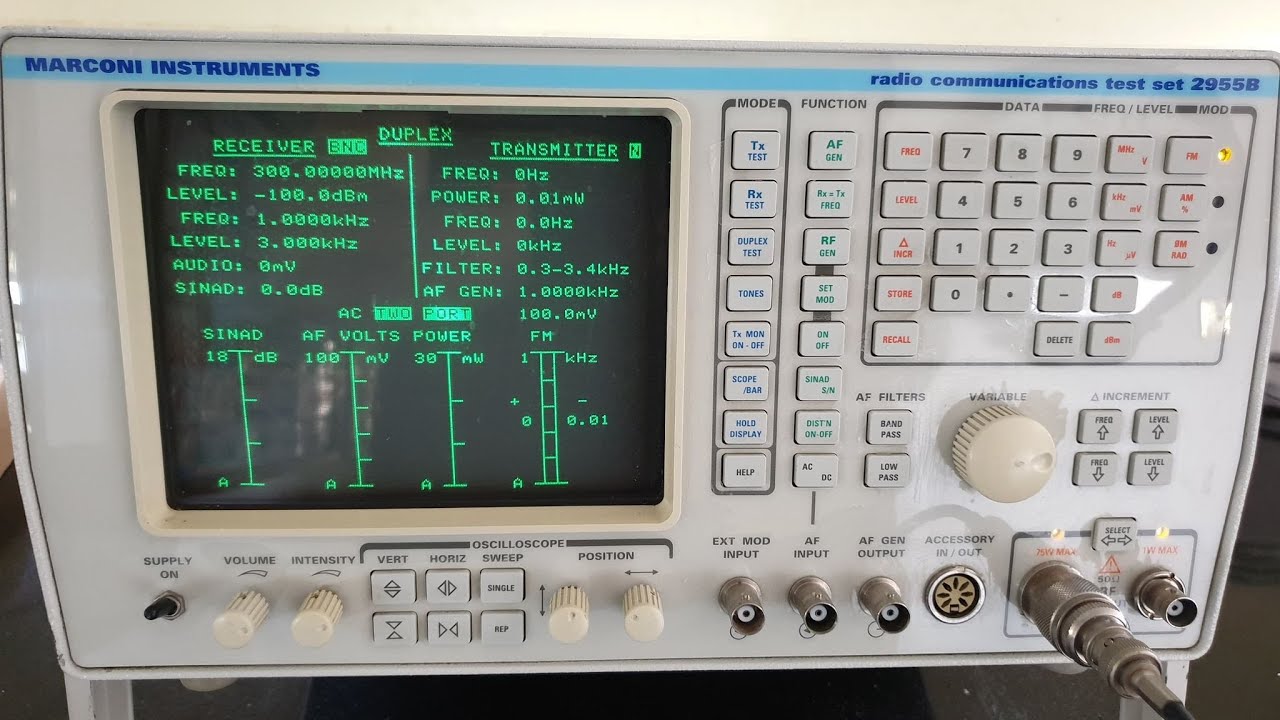 Короткий эксперимент с испытательным комплектом радиосвязи Marconi 2955B, очень впечатлил...