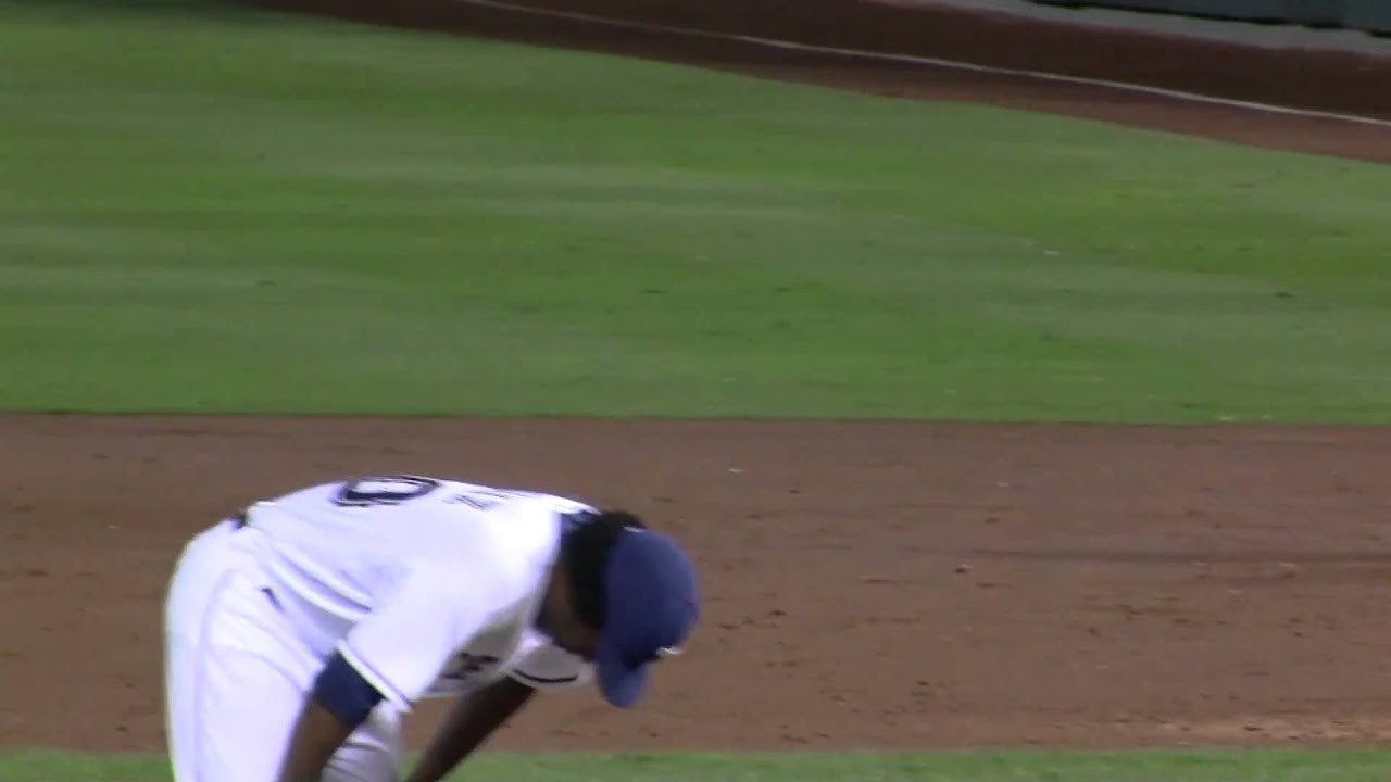 Neftali Feliz last putout in Texas Rangers New york yankees ALCS Game 6. Alex Rodriguez steps in.