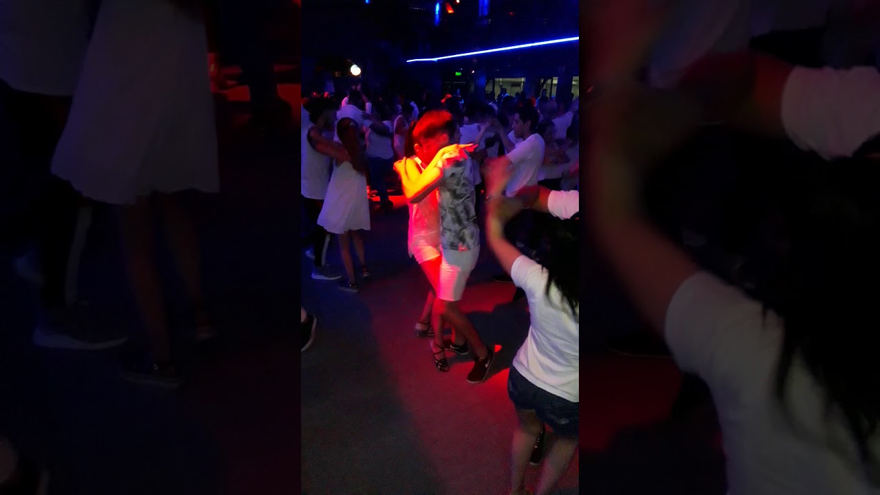 AMO BAILAR CON MI HIJO