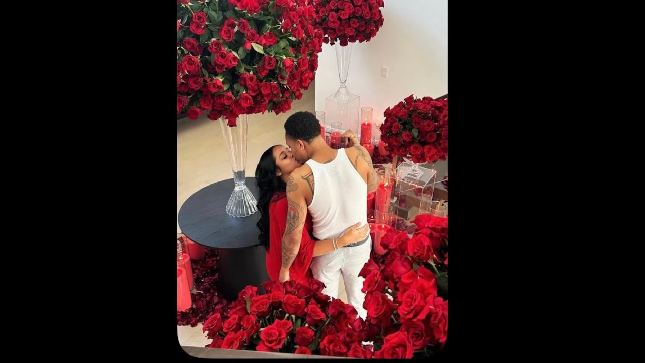 Новая любовь ❤️ сказала: надень это красное 💃🏽 и нарядись 👠, а потом разденься для него 🥵💦