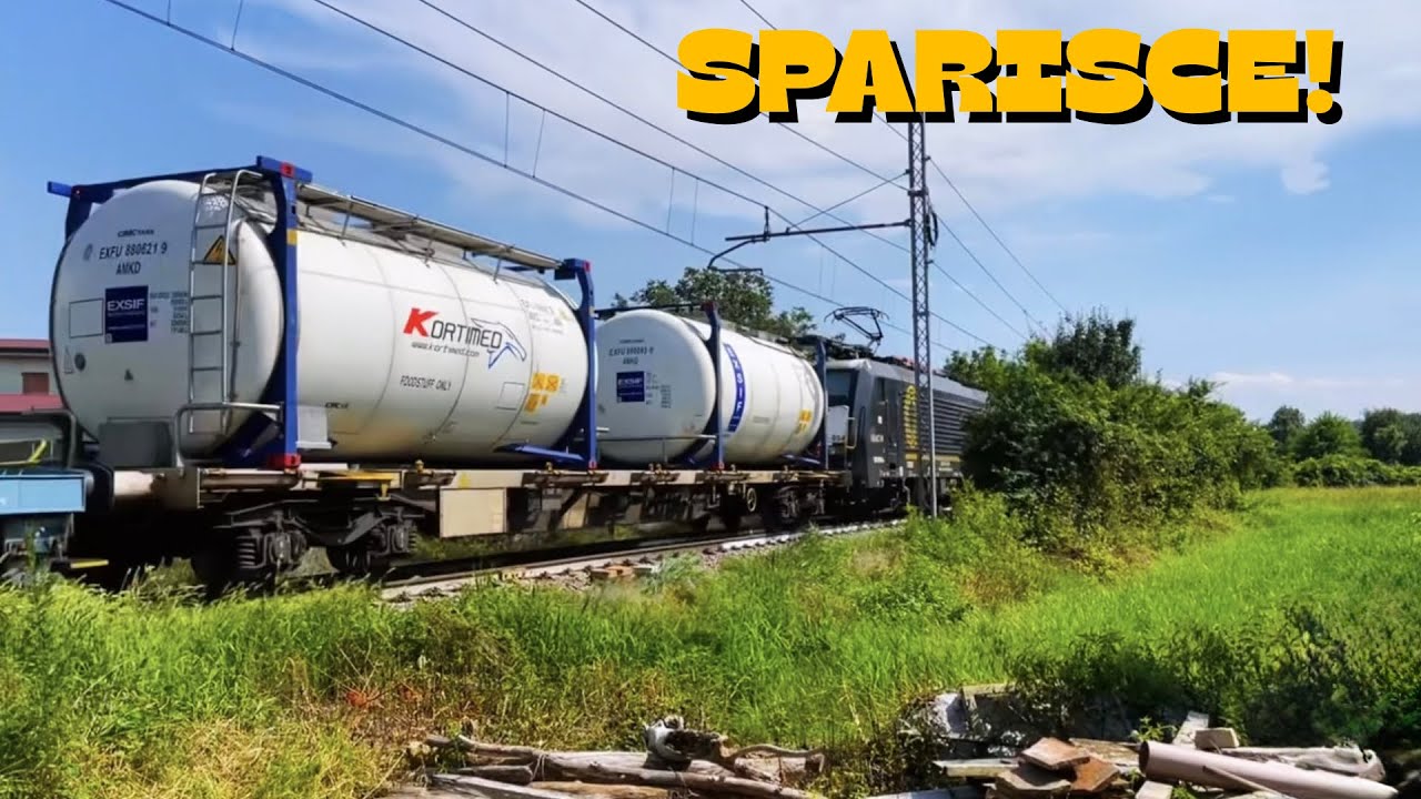 IN QUESTO POSTO IL TRENO VIENE MANGIATO DALLA NATURA!! 