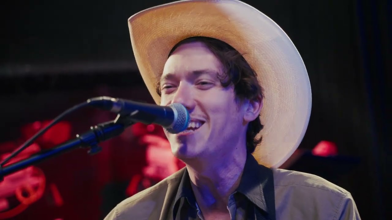 Mason Via: Oh Lordy Me (Live on WUFT Amplified)