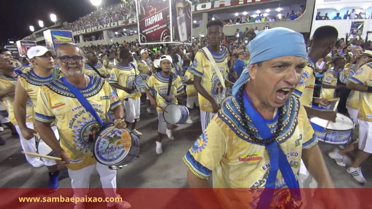 Ensaios Técnicos 2017: Tribo Beija-Flor e Bateria na Marquês de Sapucaí