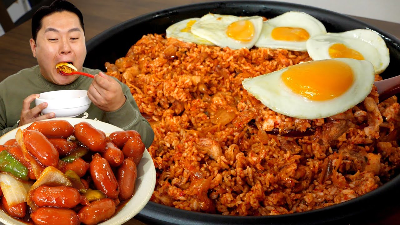 늘 먹던 게 맛있는 법. 삼겹 왕창 김치볶음밥 + 소시지 야채볶음