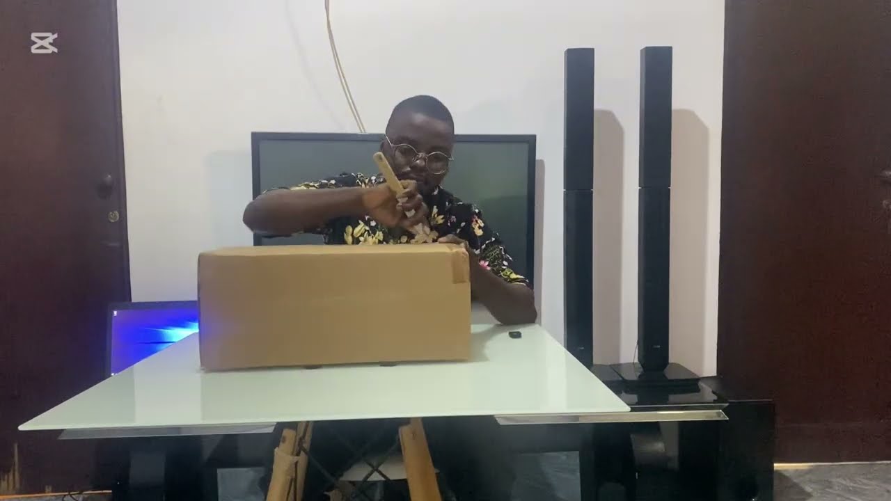 Unbox dois pcs(laptops) Dell da 8 geração importado dos EUA por apenas 150 mil kz 
