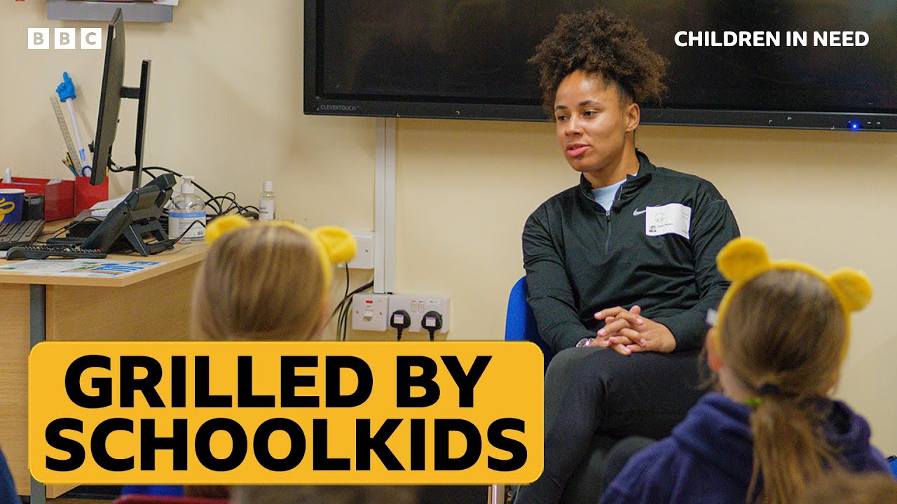 Lioness Demi Stokes answers tricky questions from schoolkids ⚽️