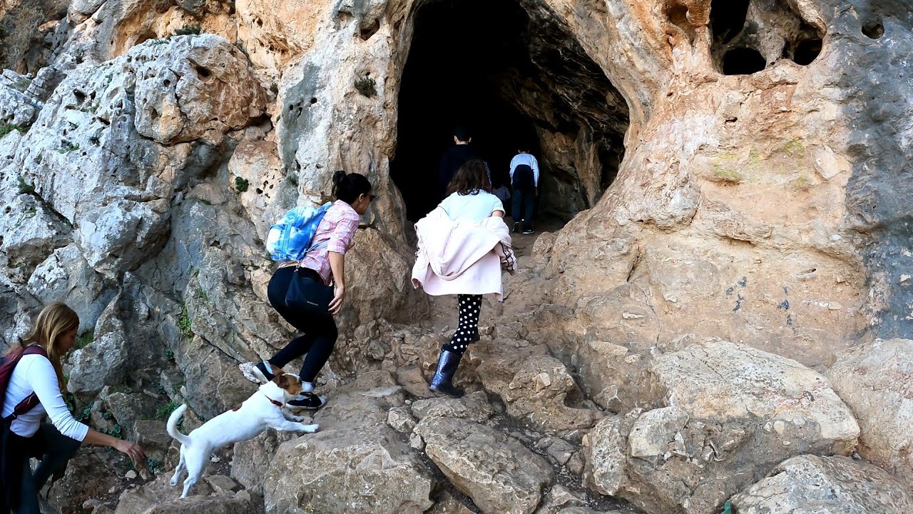 ISRAEL - Finger Cave Hike. מערת אצבע