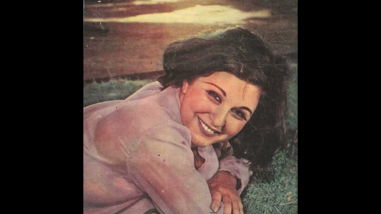 في عيد ميلادها ال 89  شاهد اروع صور   ل سعاد حسني  واخر صوره لها وصور نادره مع عبد الحليم ومع فريد