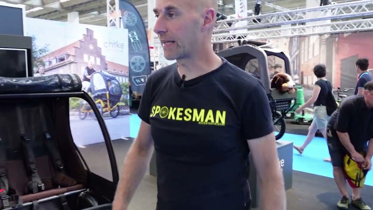 Elektrische Bakfiets Chike Eurobike 2024, lichtgewicht compacte bakfiets met breedte van 72cm.