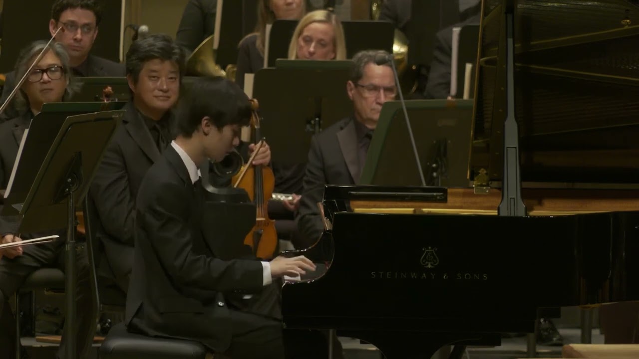 Seokyoung Hong 홍석영 &ndash; RACHMANINOV Rhapsody on a Theme of Paganini, op. 43 &ndash; Dallas Symphony Orchestra
