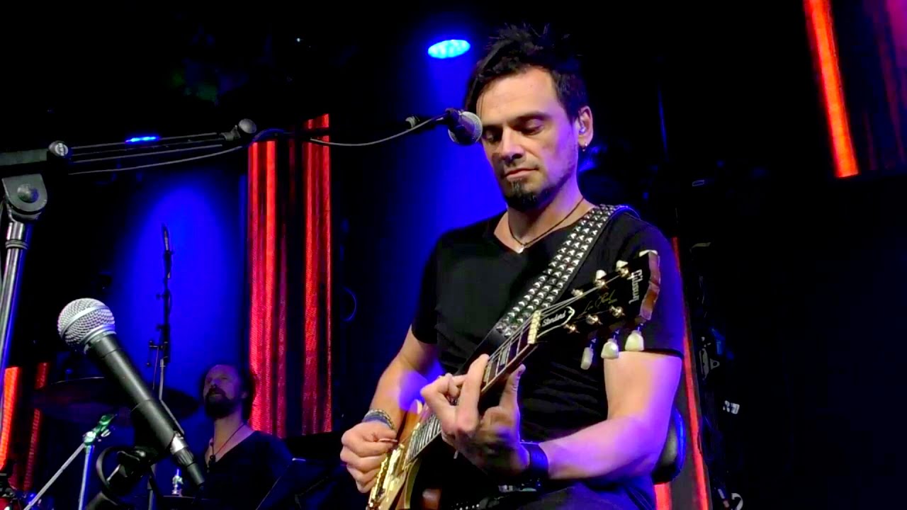 'One' (U2 Cover) - Streaming Not Screaming [Dave Gleeson & Crafty]