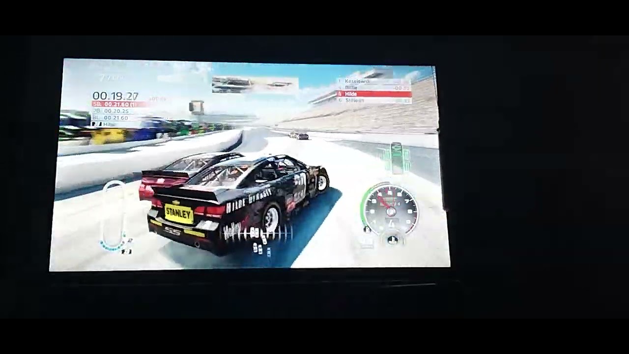 Nascar 15 career mode race 33 of 36 at Martinsville. Wreckfest and a new winner 