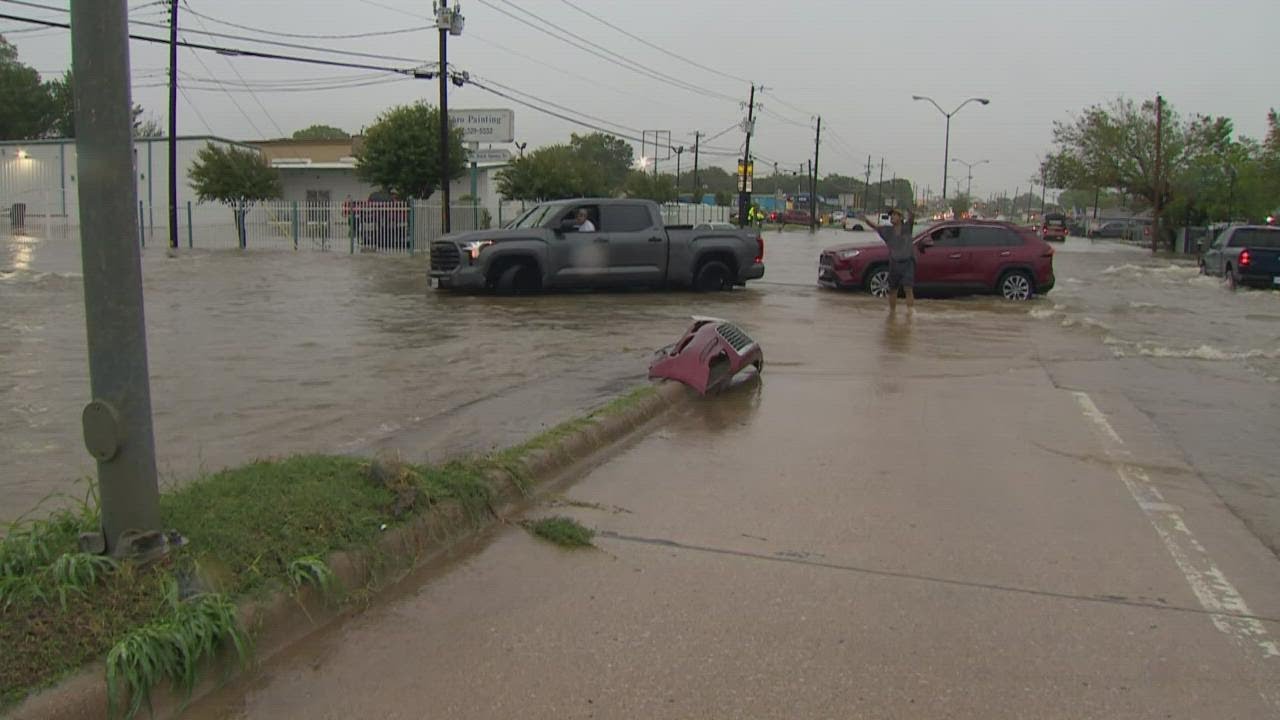 North Texas residents deal with flooding at homes and on roads