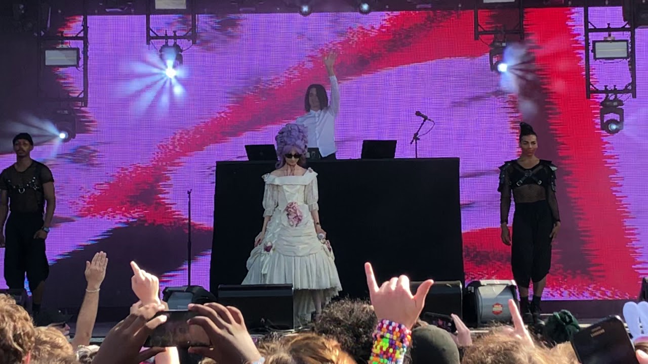 In a Minute - Poppy (Live @ Voodoo Fest 2018 - Day 3: 10/28/18)