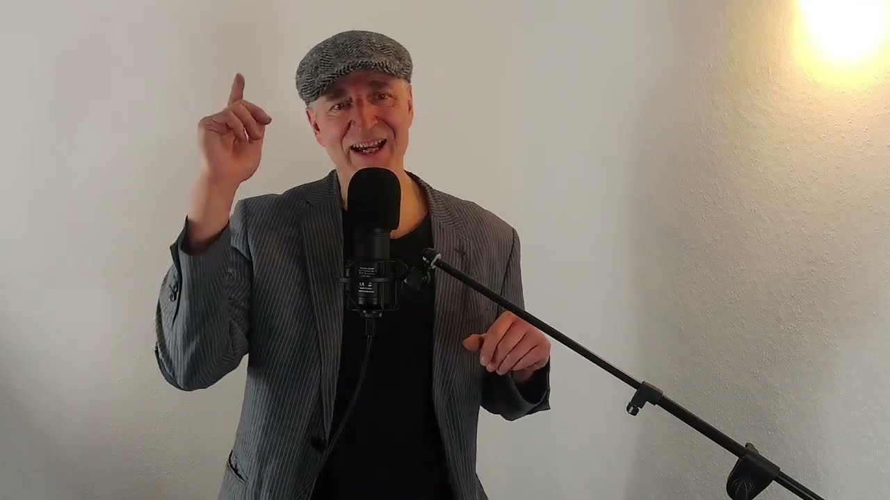 Scat singing - how to improve your scatting and how NOT to become a boring singing clone...