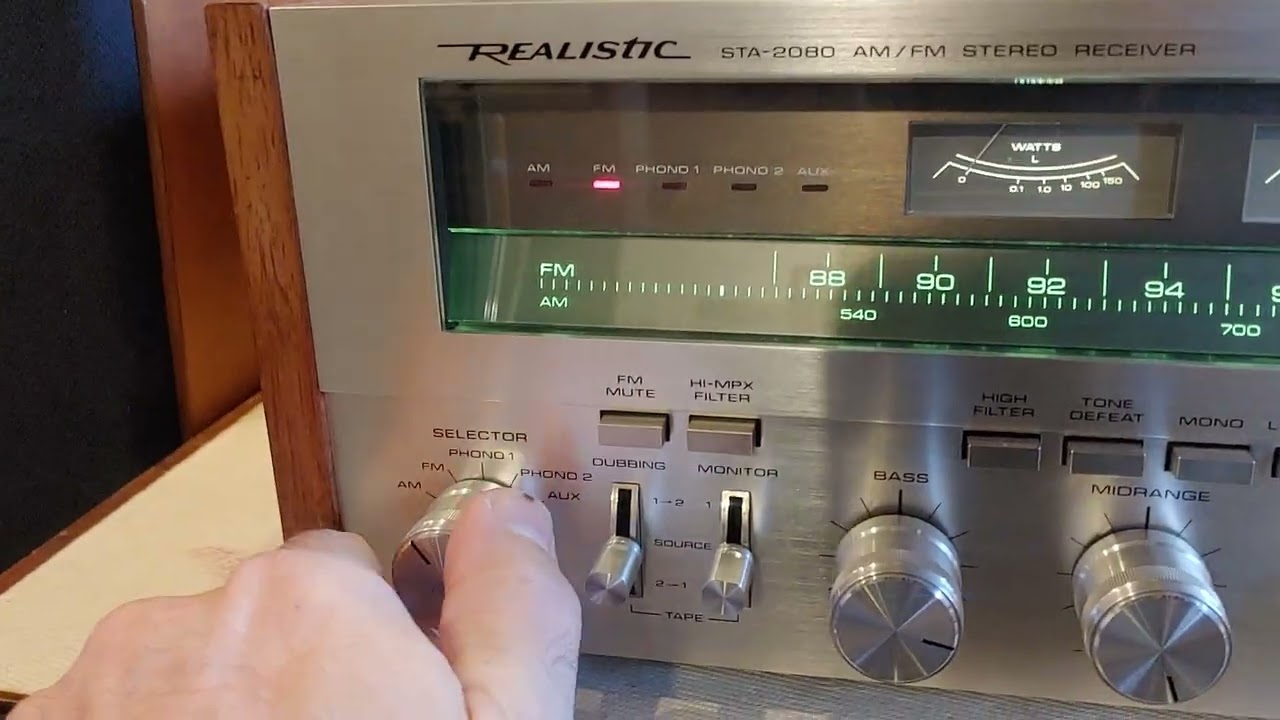 Vintage Realistic STA-2080 Stereo Receiver. 80 Watts Per Channel. GORGEOUS !!!