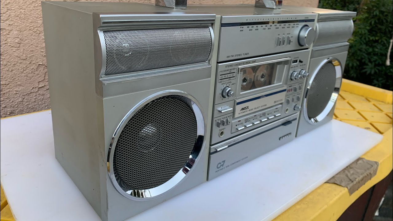 Sanyo C7 boombox belt replacement (part 6)