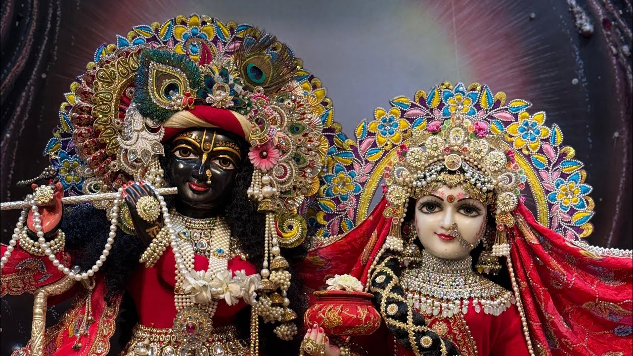 Beautiful red dress in radhe krishan ♥️❤️♥️❤️❤️❤️♥️❤️♥️❤️❤️♥️❤️♥️♥️❤️❤️♥️#radhekrishna 
