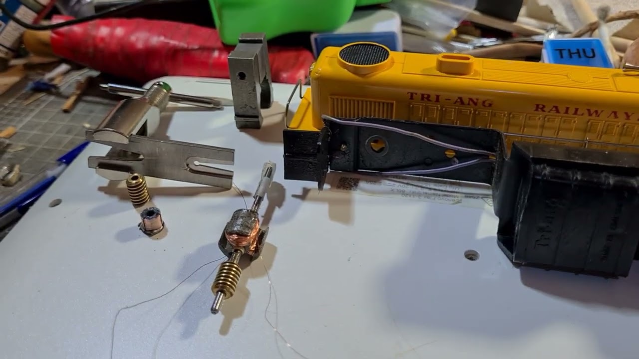 Rewinding a Triang armature. (Part 1).