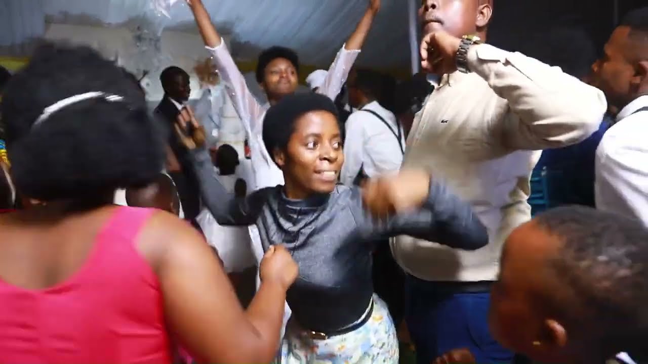 ABAGENI MU GISIRIMBA (KIRABO N'UMUKUNZI WE)