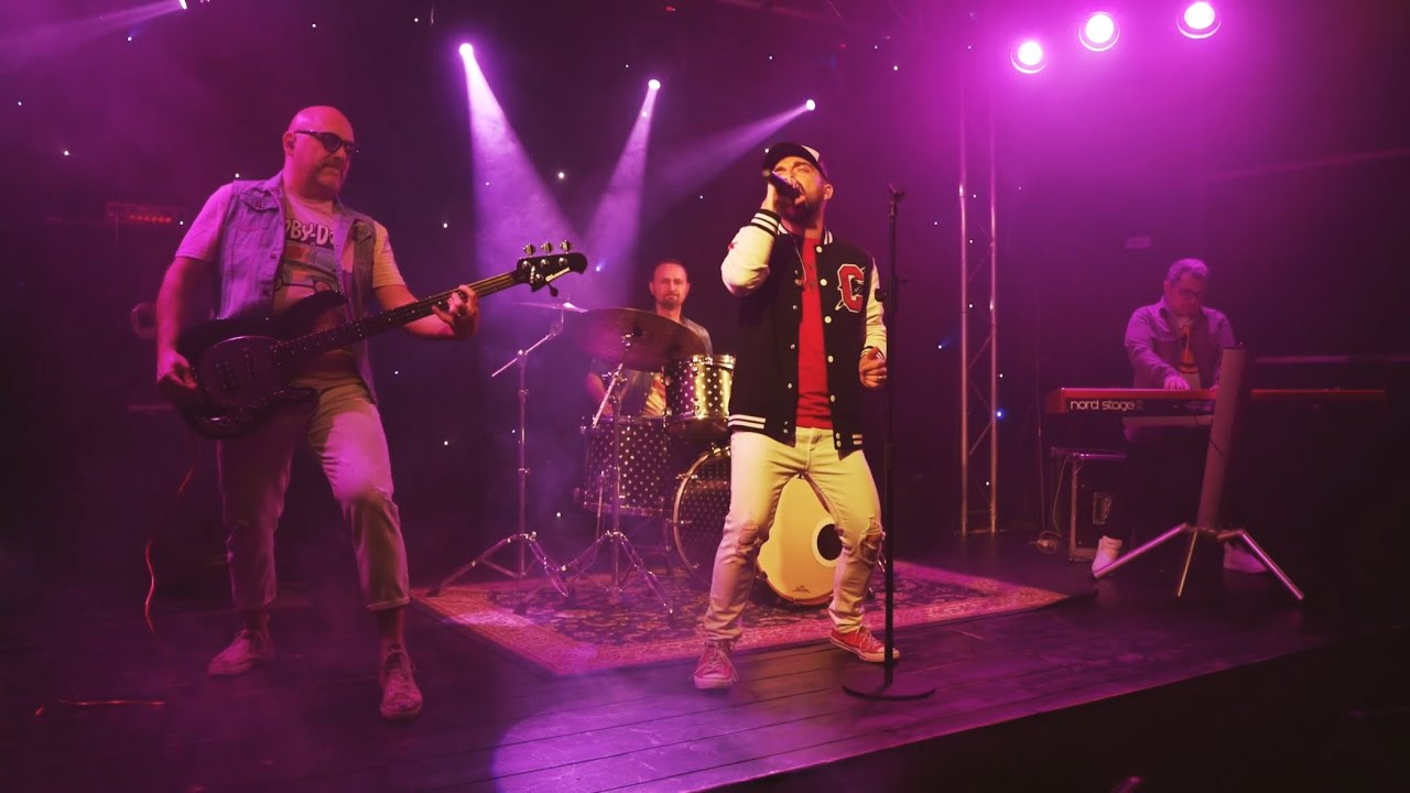 COMPLETAMENTE NUCLEARI - Tribute Band ai Pinguini Tattici Nucleari e Tommaso Paradiso